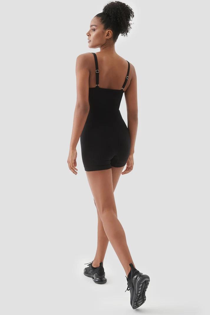 ფიტნეს ტანსაცმელი Women's Jumpsuit  Sports SUPERSTACY superstacy-rachel-dikissiz-siyah-kisa-tulum-4946.jpg