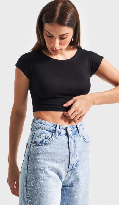 Women's T-Shirt IT'S BASIC  1kadin-siyah-renk-esnek-kumas-bisiklet-yaka-crop-body-20611.jpg