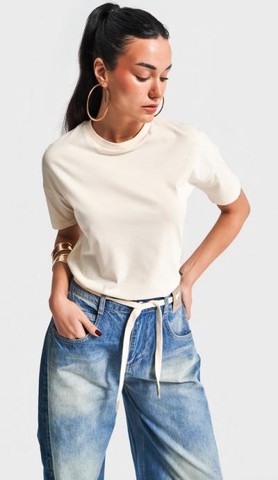 Women's T-Shirt IT'S BASIC  kadin-bej-renk-s5-bisiklet-yaka-basic-t-shirt-20268.jpg