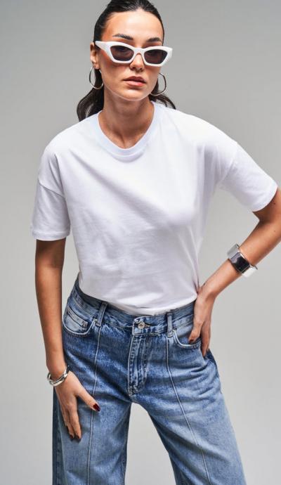 Women's T-Shirt IT'S BASIC  kadin-beyaz-renk-s5-bisiklet-yaka-basic-t-shirt-20245.jpg